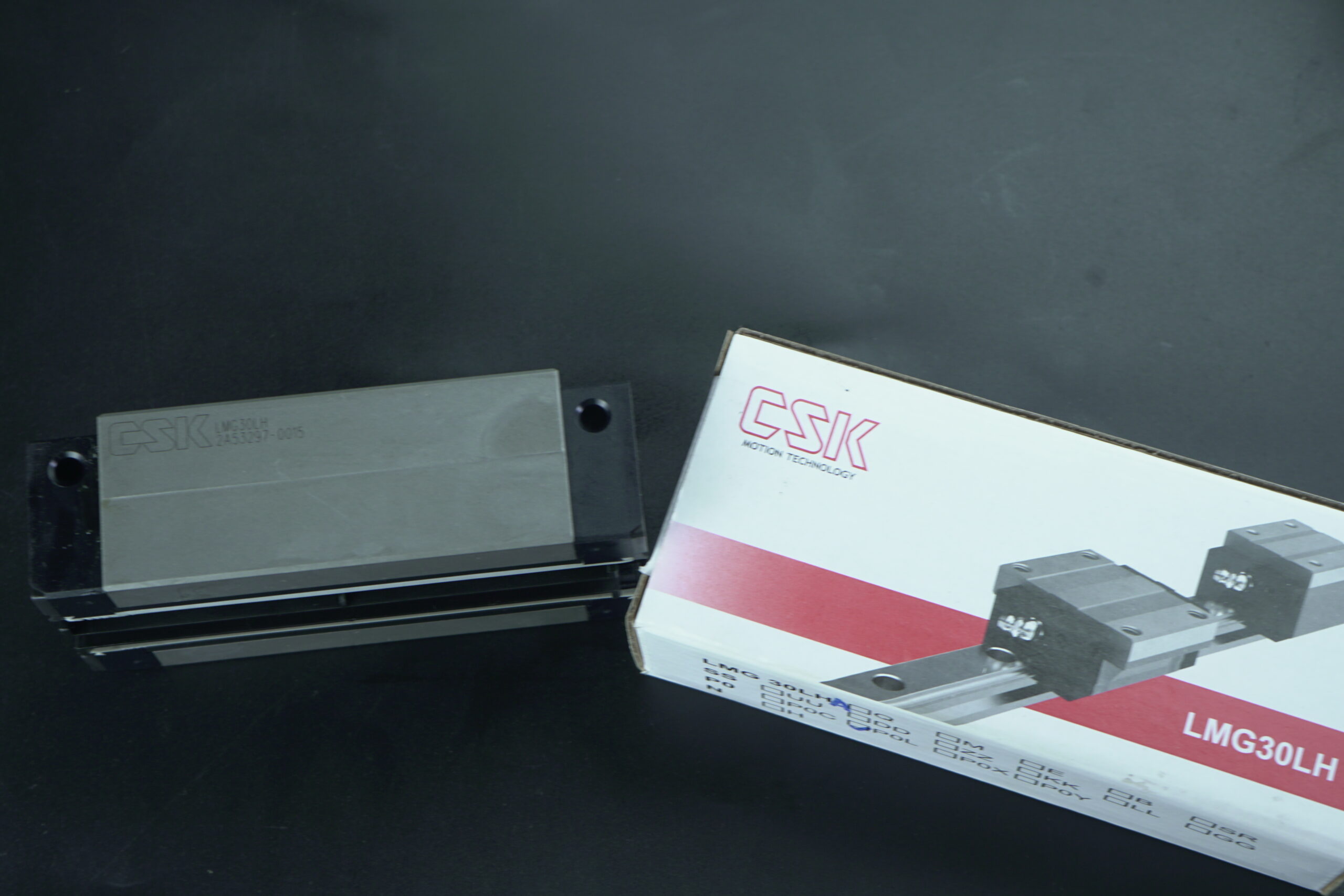 Con trượt LMG30LH 1 DSC03899 scaled